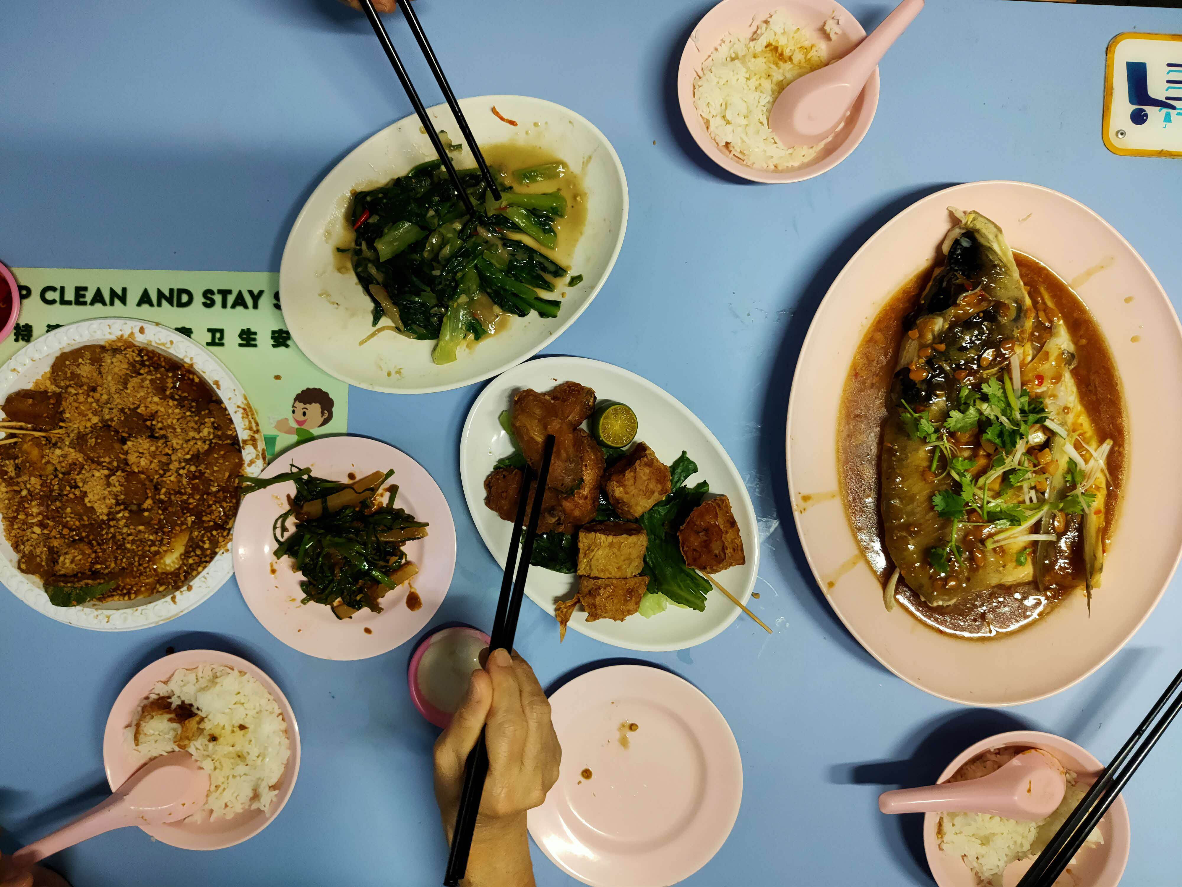Dinner At Chinatown Hawker Centre For 3 Pax